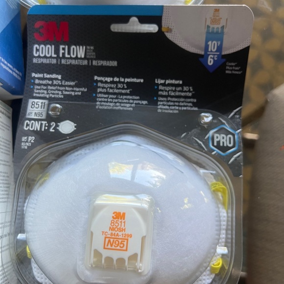 Mask - Picture 4 of 5